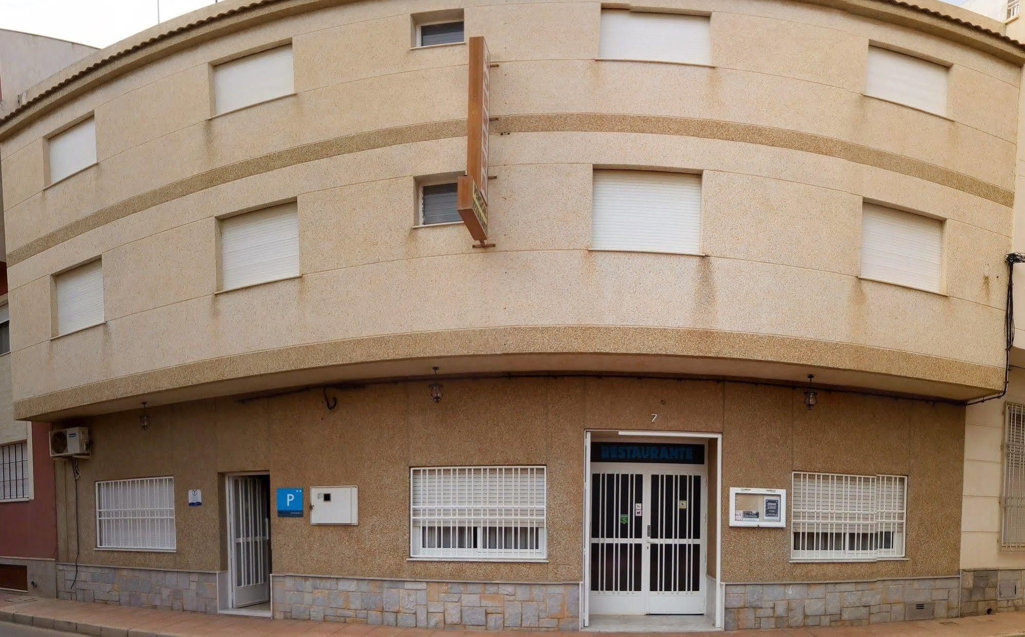La Obrera Hotell Santiago De La Ribera Eksteriør bilde